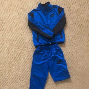Nike toddler  joggers set -4T